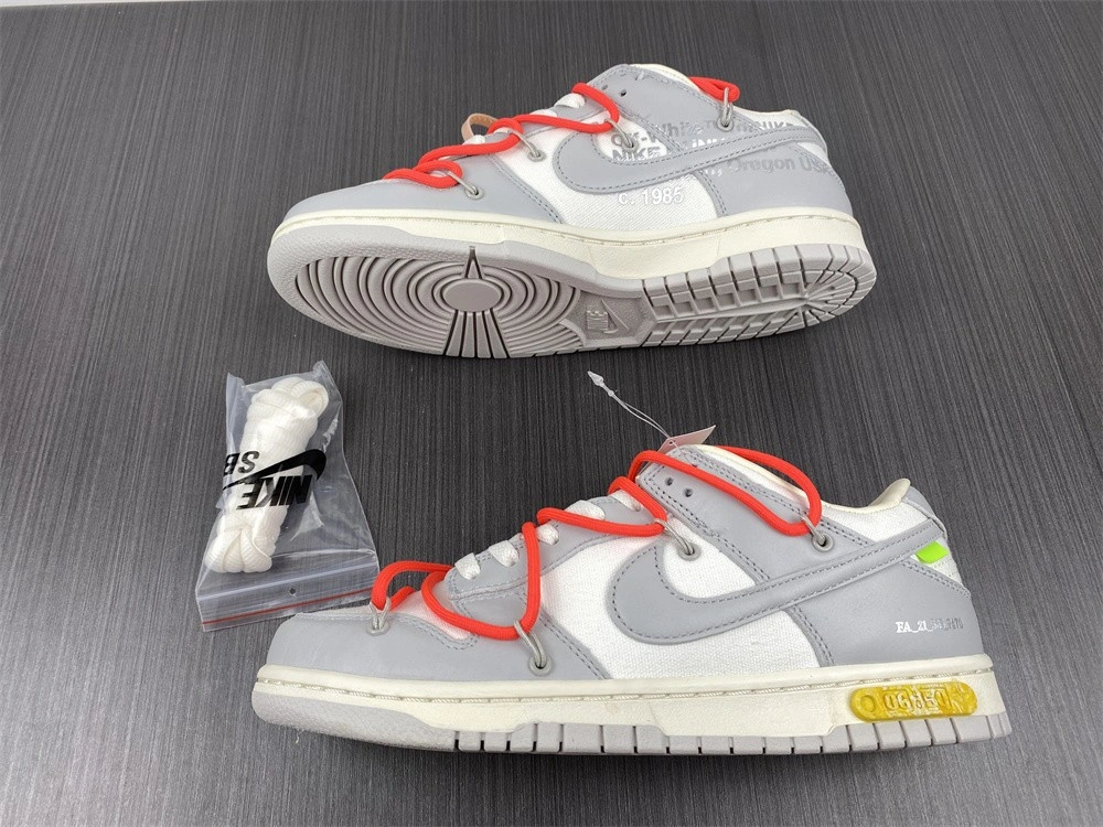 Nike Dunk Low OWT Lot 06 - DM1602 110