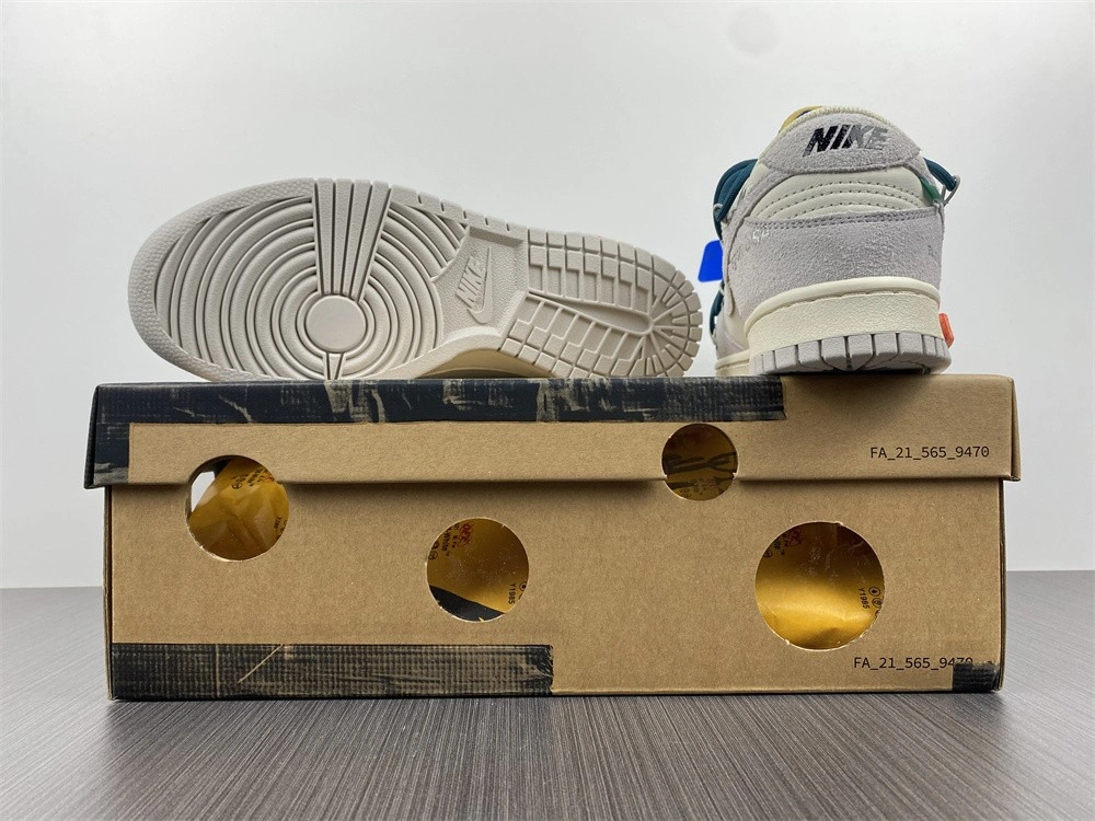 Nike Dunk Low OWT Lot 16 - DJ0950-111