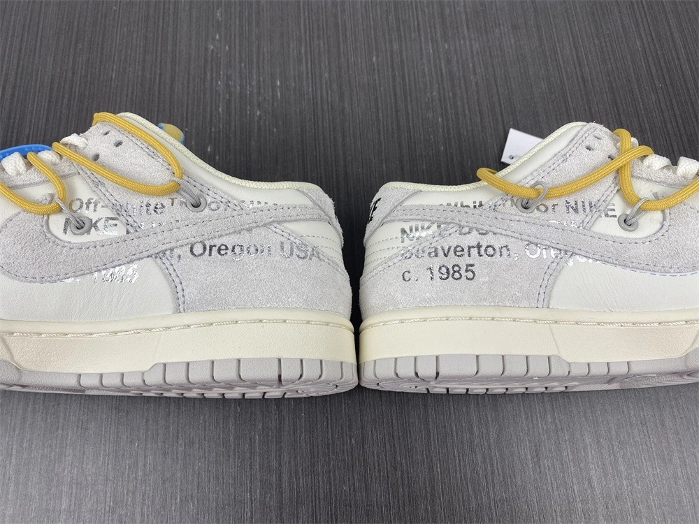 Nike Dunk Low OWT Lot 34 - DJ0950-102