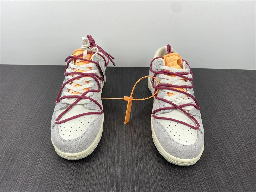Nike Dunk Low OWT Lot 35 - DJ0950-114