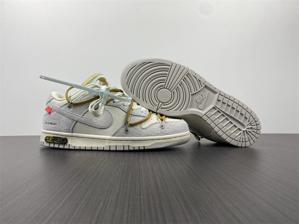 Nike Dunk Low OWT Lot 37 - DJ0950-105