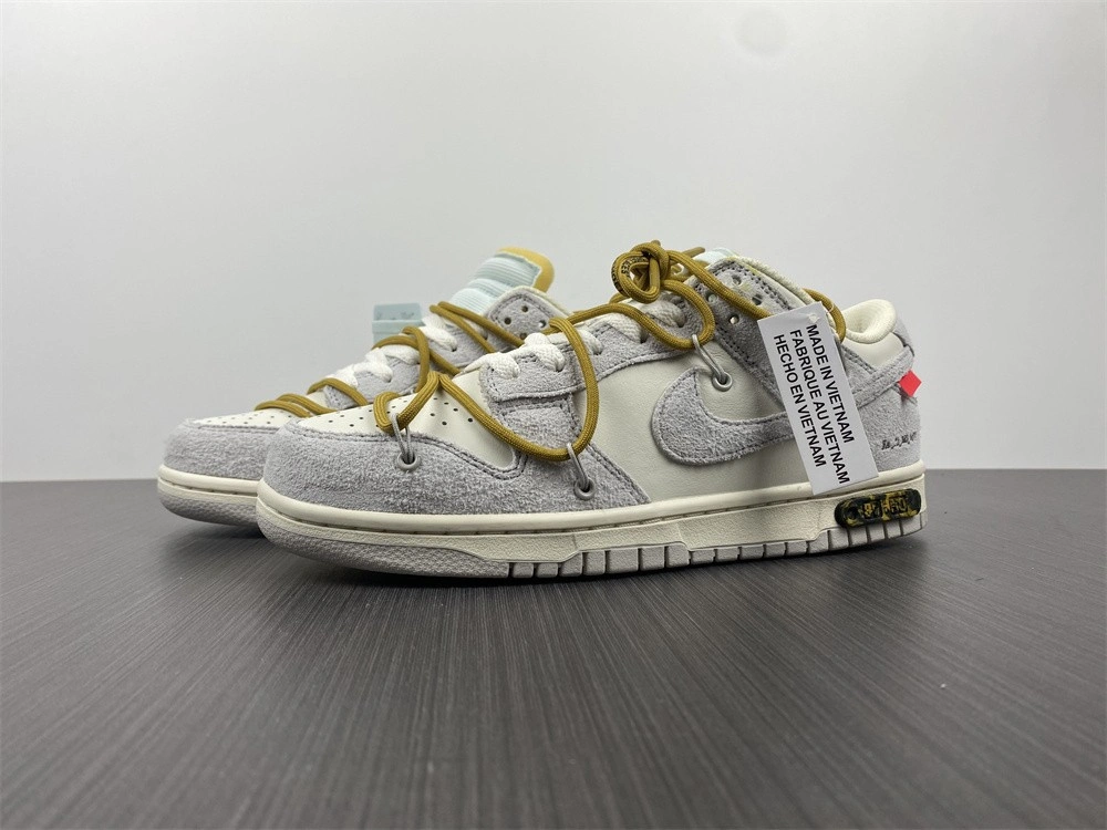 Nike Dunk Low OWT Lot 37 - DJ0950-105