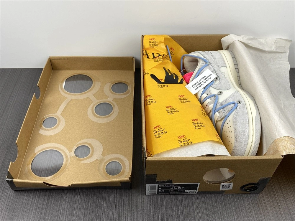 Nike Dunk Low OWT Lot 38 - DJ0950-113