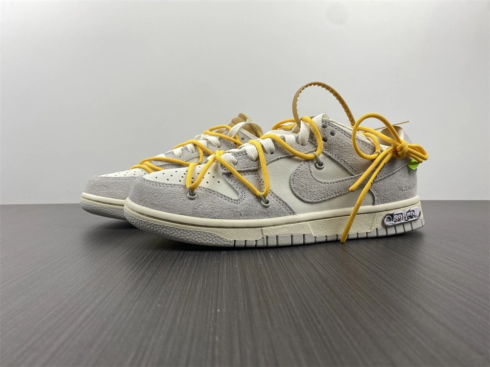 Nike Dunk Low OWT Lot 39 - DJ0950-109