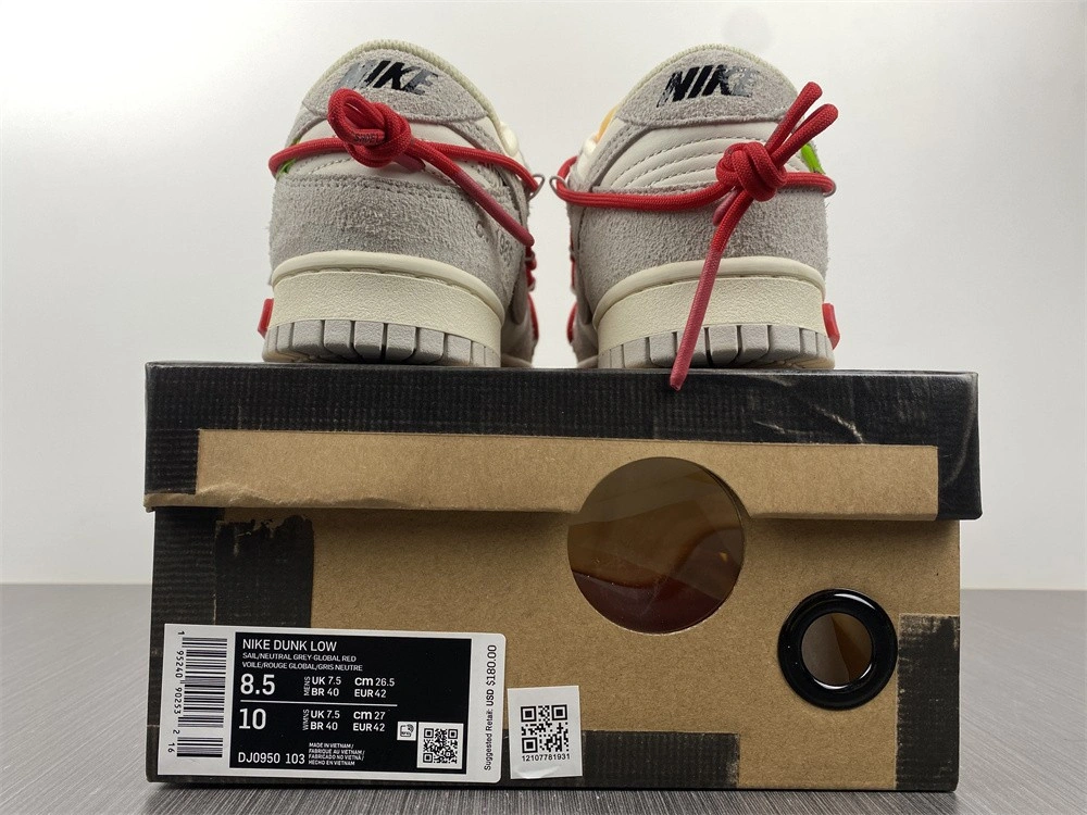 Nike Dunk Low OWT Lot 40 - DJ0950-103