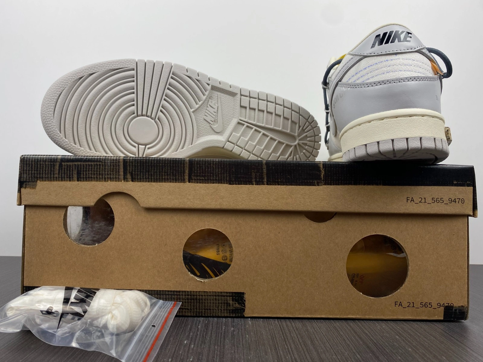 Nike Dunk Low OWT Lot 41 - DM1602-105