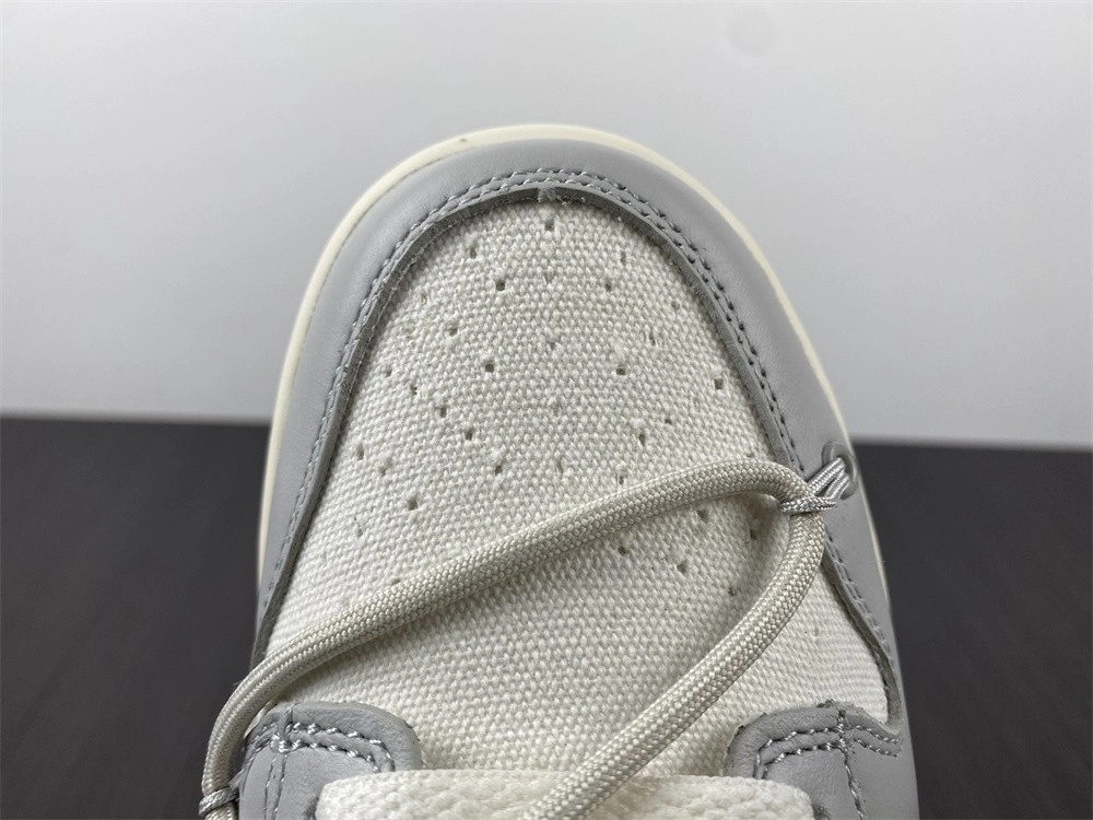 Nike Dunk Low OWT Lot 42 - DM1602-117