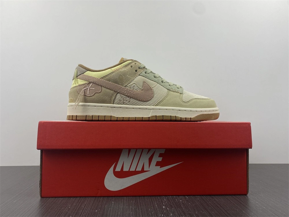 Nike Dunk Low 