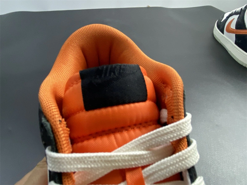 Nike Dunk Low PRM Halloween (2021) - DD3357-100