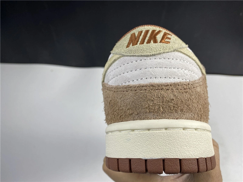 Nike Dunk Low PRM 