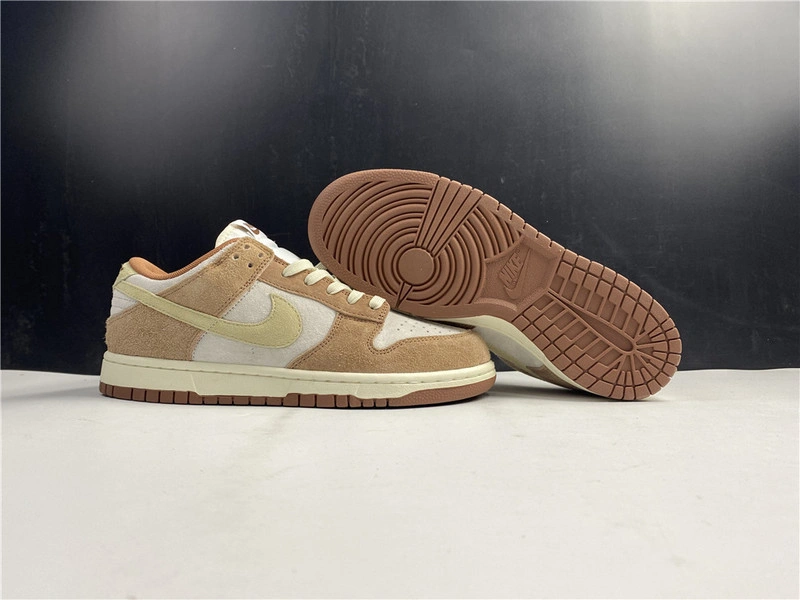 Nike Dunk Low PRM 