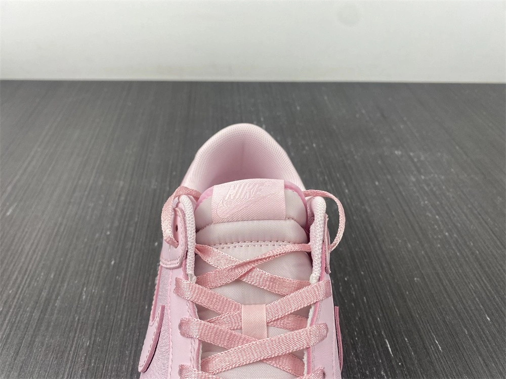 Nike Dunk Low Pink (GS) - 921803-601