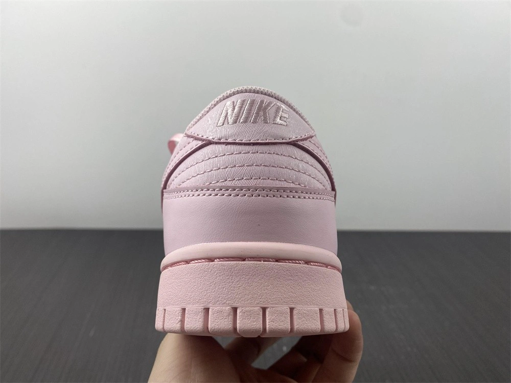 Nike Dunk Low Pink (GS) - 921803-601