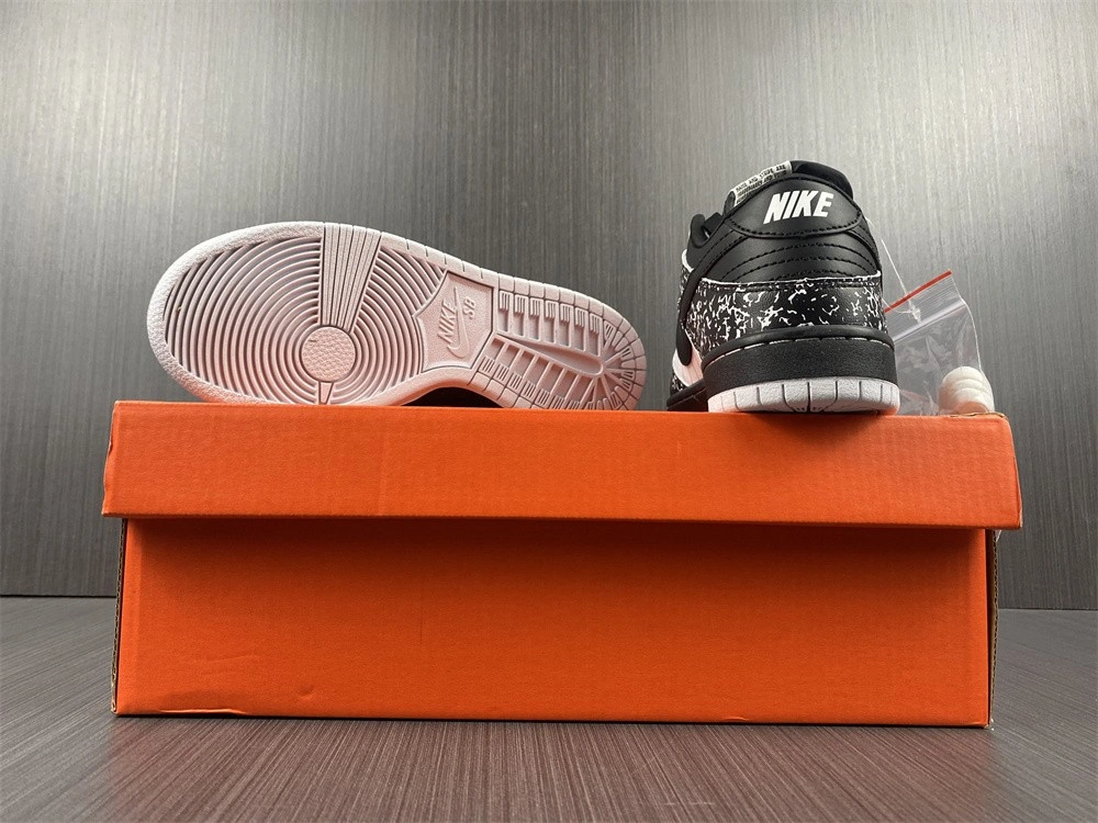 Nike Dunk Low Premium GS 'Nikebook'  327624-001