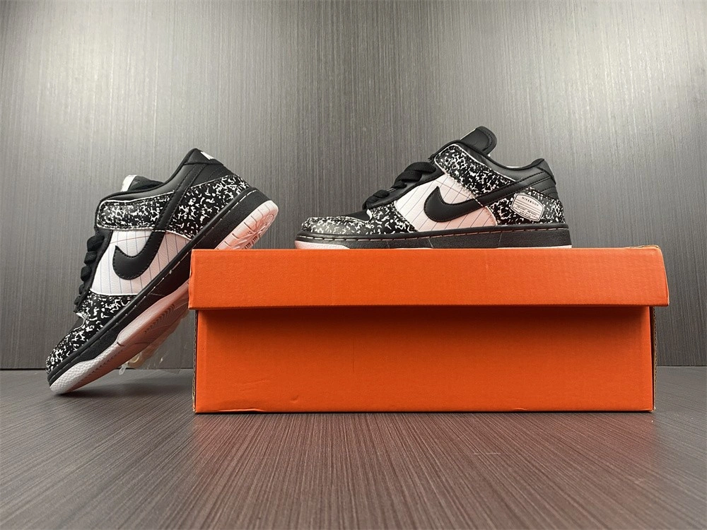 Nike Dunk Low Premium GS 'Nikebook'  327624-001