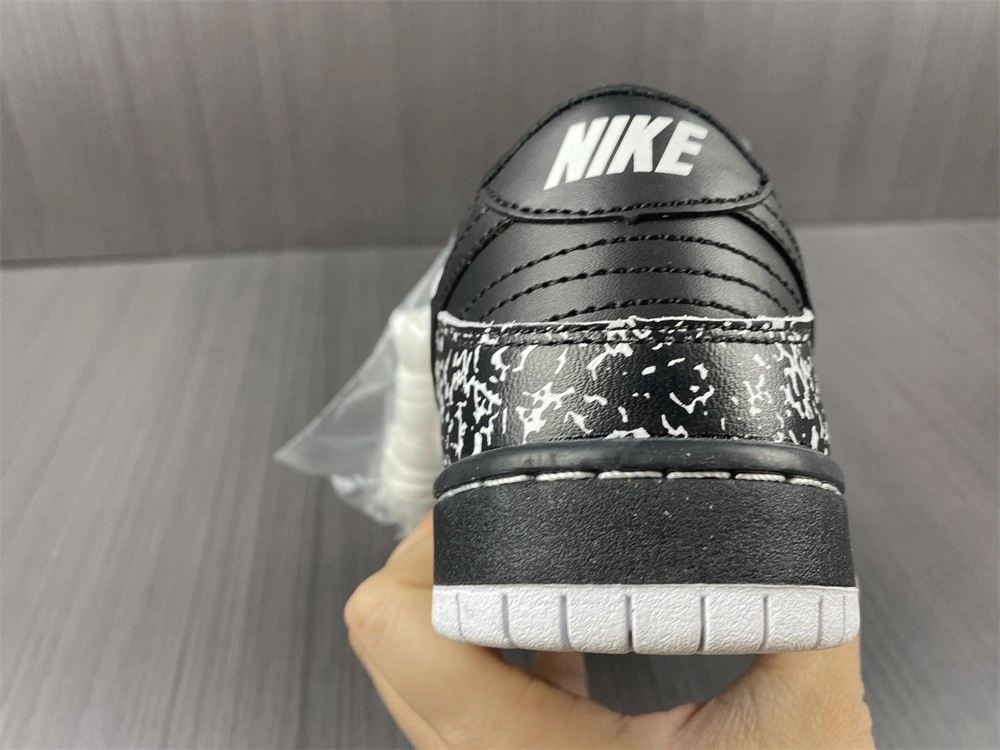 Nike Dunk Low Premium GS 'Nikebook'  327624-001