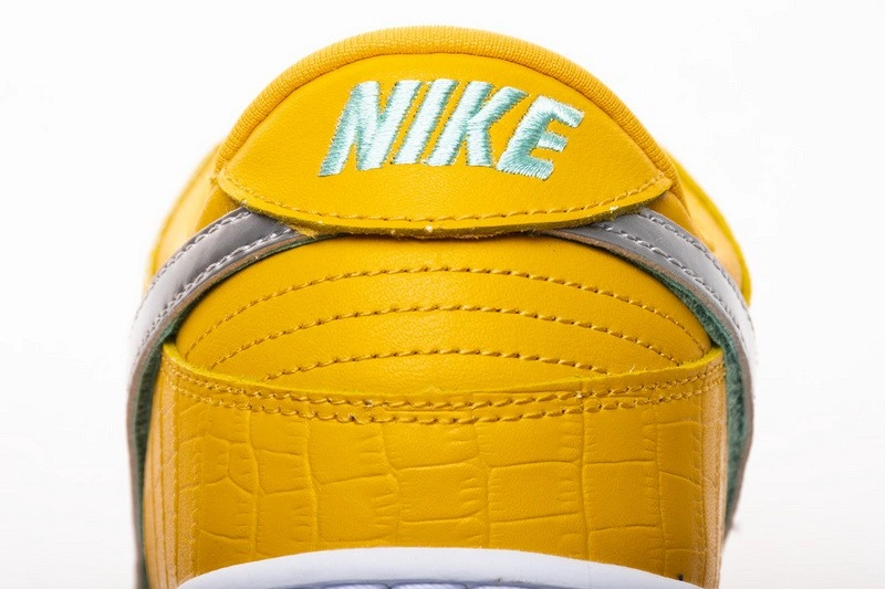 Nike Dunk Low Pro OG QS Canary Yellow BV1310-700