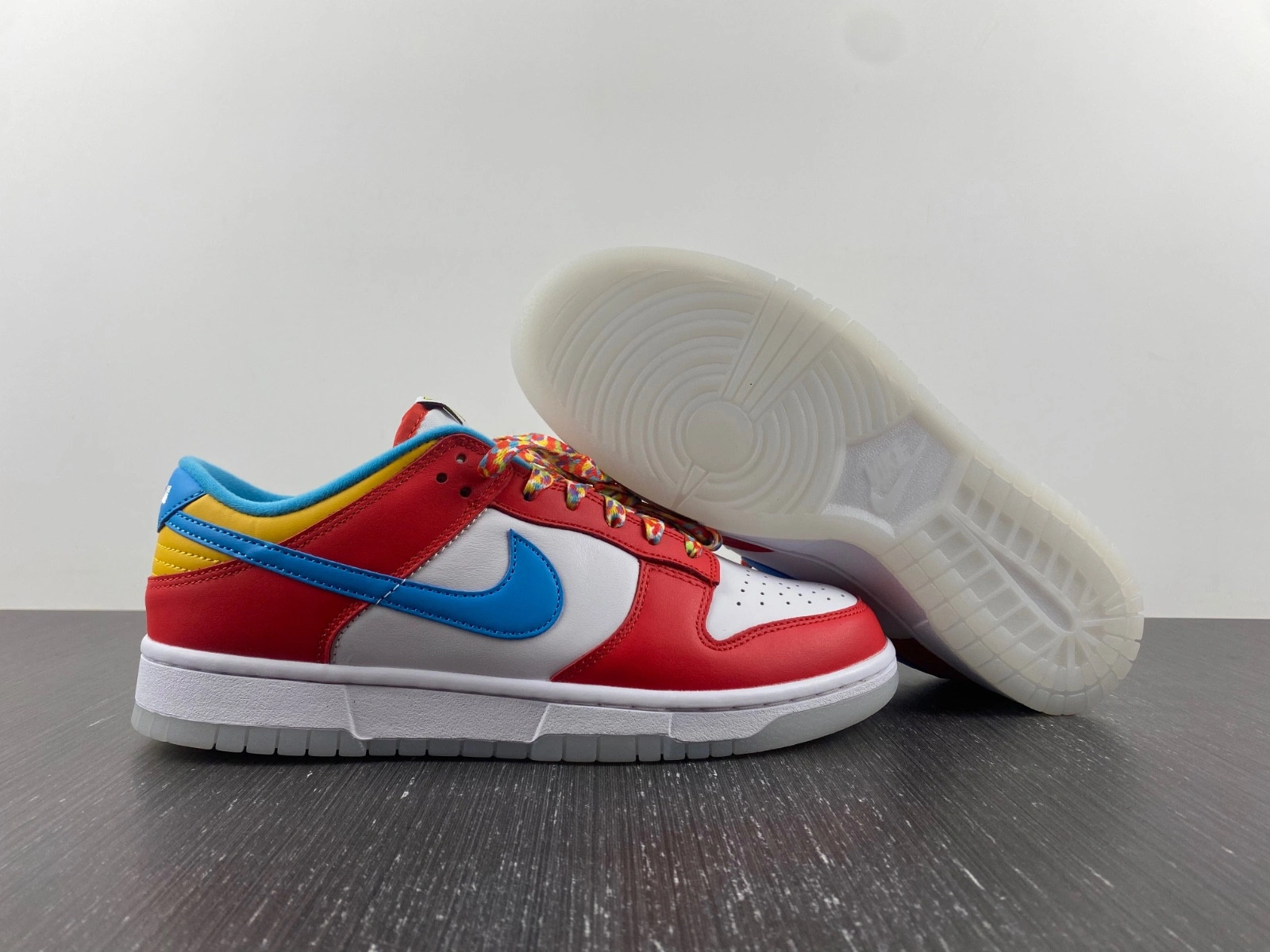 Nike Dunk Low QS LeBron James Fruity Pebbles  DH8009-600