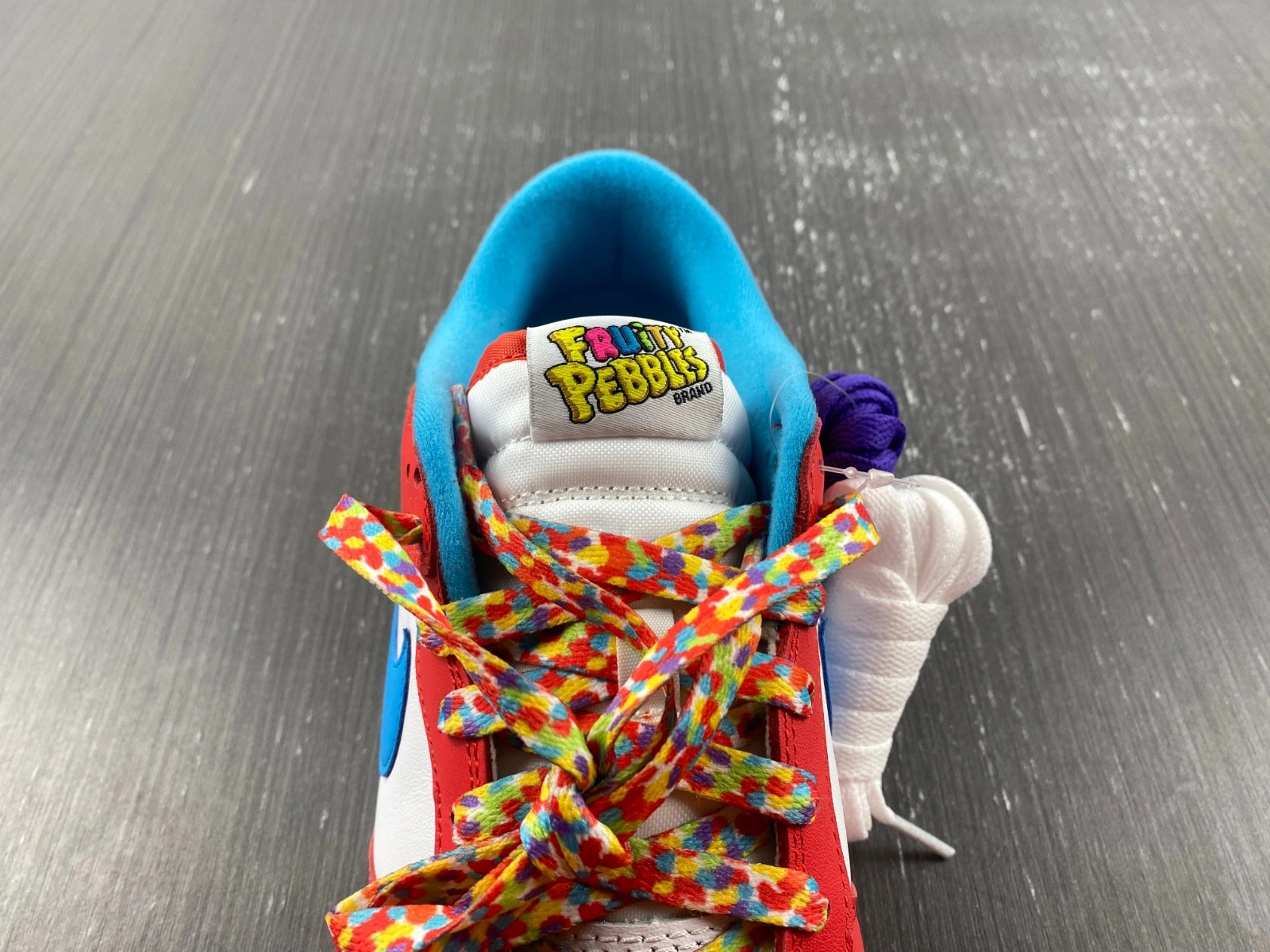 Nike Dunk Low QS LeBron James Fruity Pebbles  DH8009-600