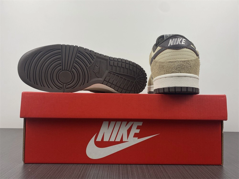 Nike Dunk Low Retro PRM Animal Pack Giraffe  DH7913-200