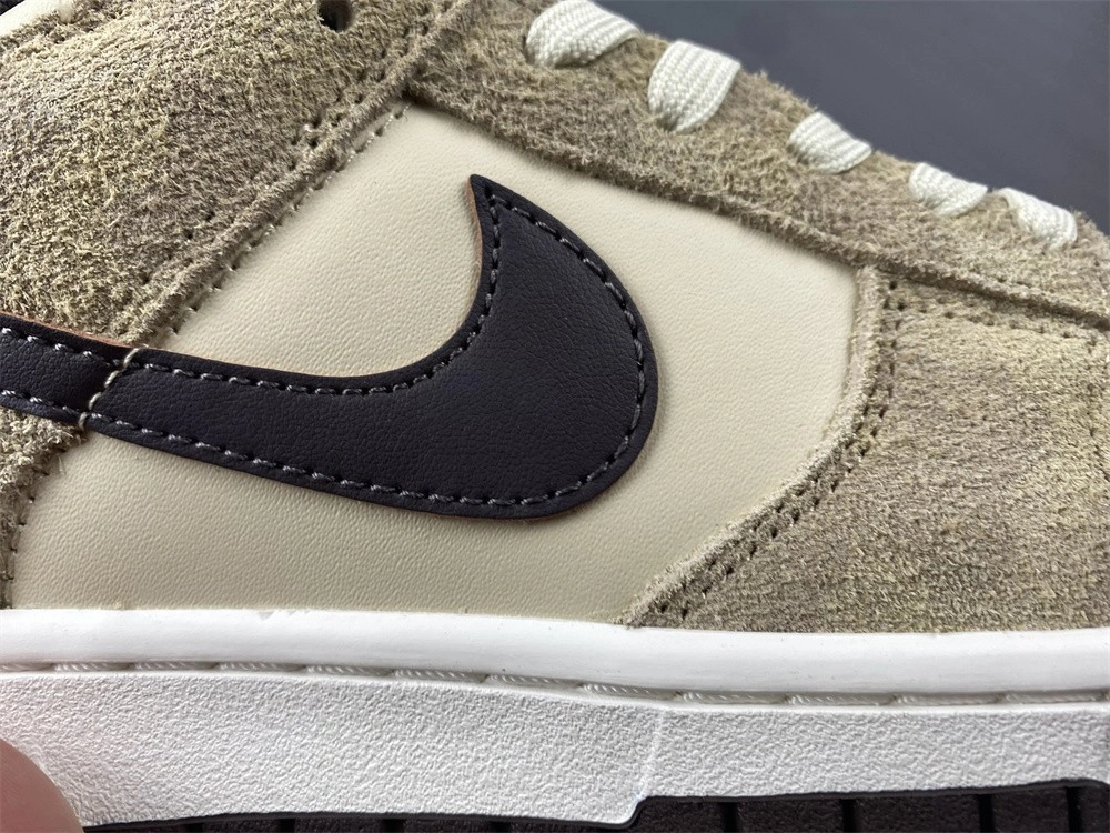 Nike Dunk Low Retro PRM Animal Pack Giraffe  DH7913-200
