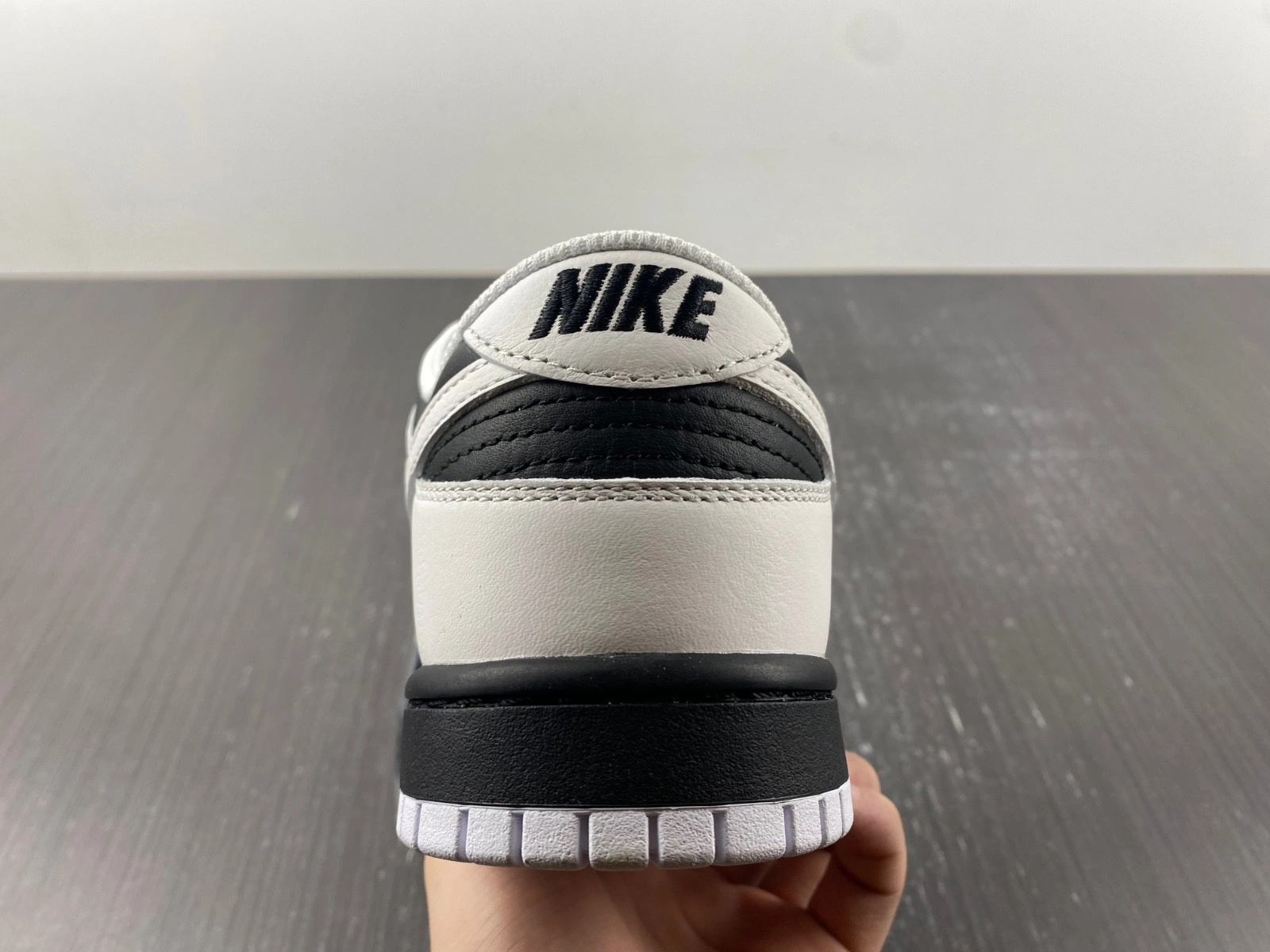 Nike Dunk Low Retro Reverse Panda  FD9064-011