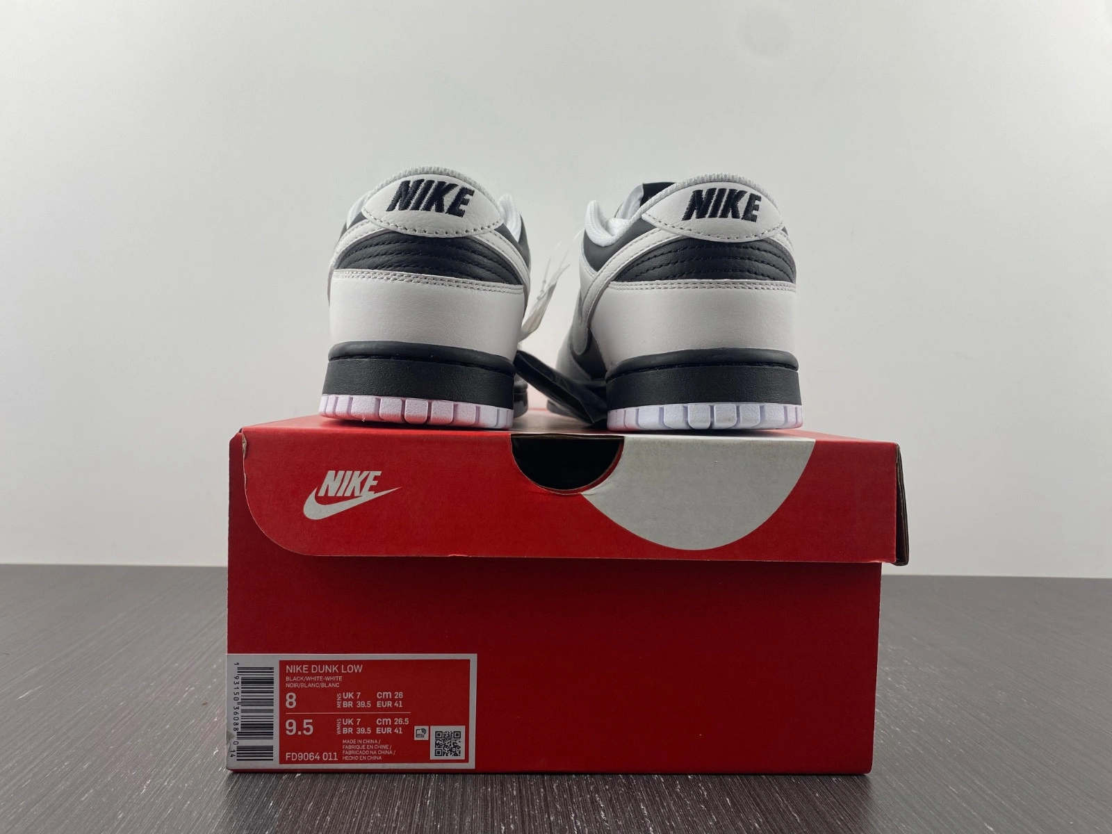 Nike Dunk Low Retro Reverse Panda  FD9064-011