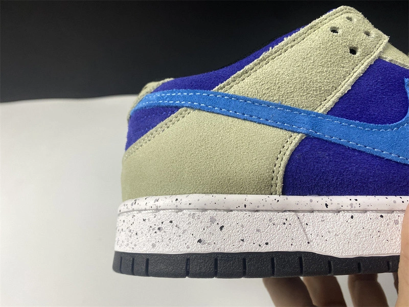 Nike Dunk Low SB Celadon - BQ6817-301