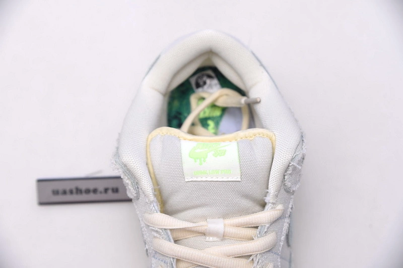 Nike Dunk Low SB 'Mummy'   DM0774 -111