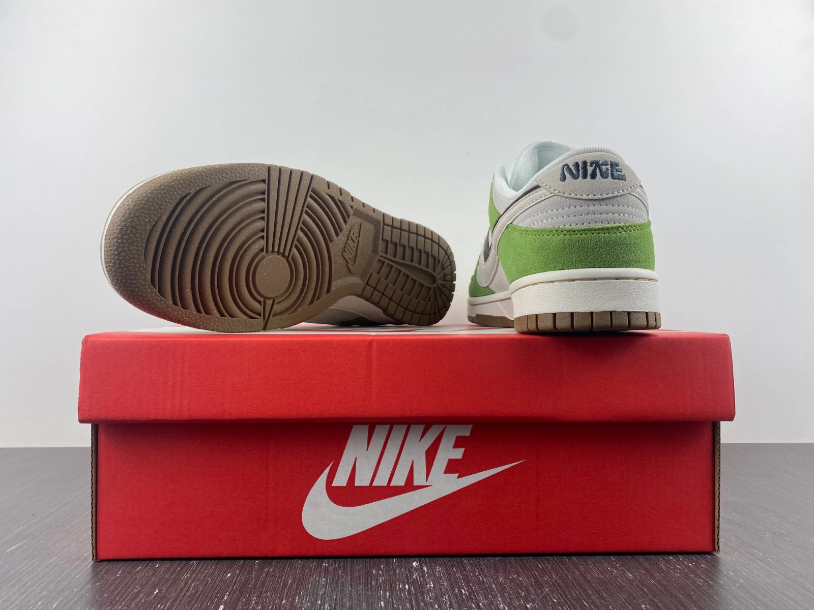 Nike Dunk Low SE 85  DO9457-1000