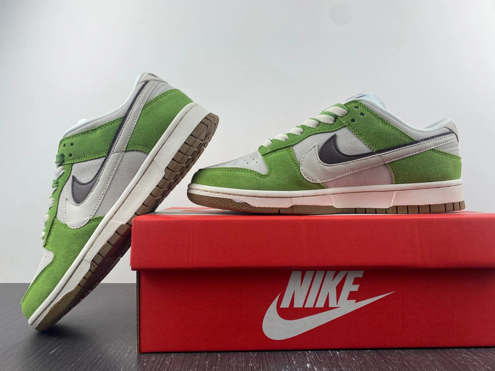 Nike Dunk Low SE 85  DO9457-1000