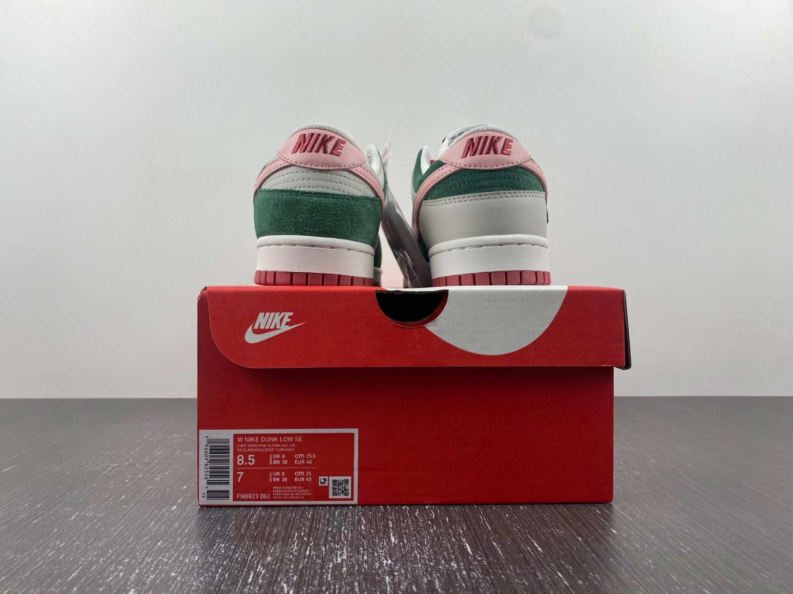 Nike Dunk Low SE All Petals United Fir Green (Women's)  FN8923-061
