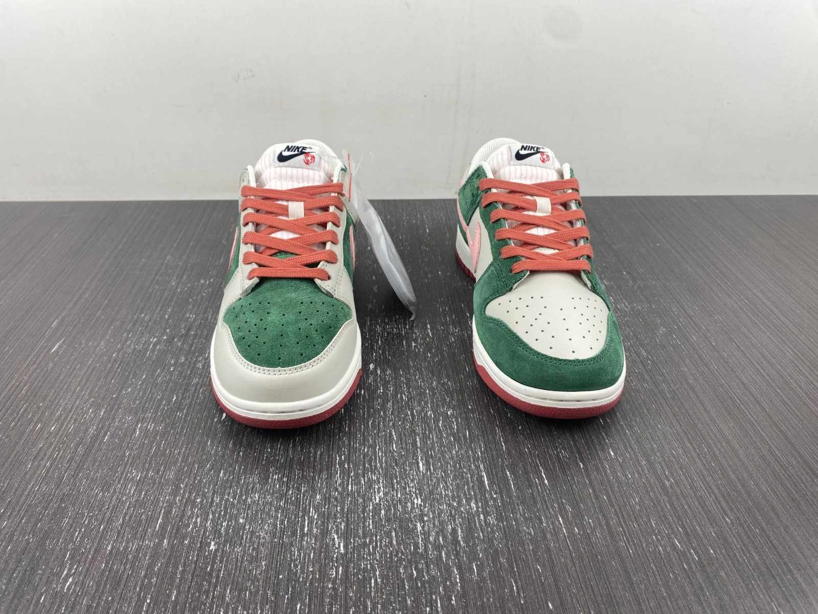 Nike Dunk Low SE All Petals United Fir Green (Women's)  FN8923-061