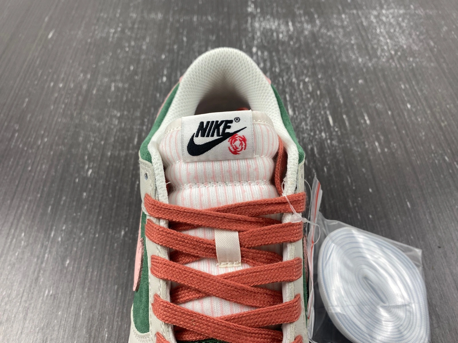 Nike Dunk Low SE All Petals United Fir Green (Women's)  FN8923-061