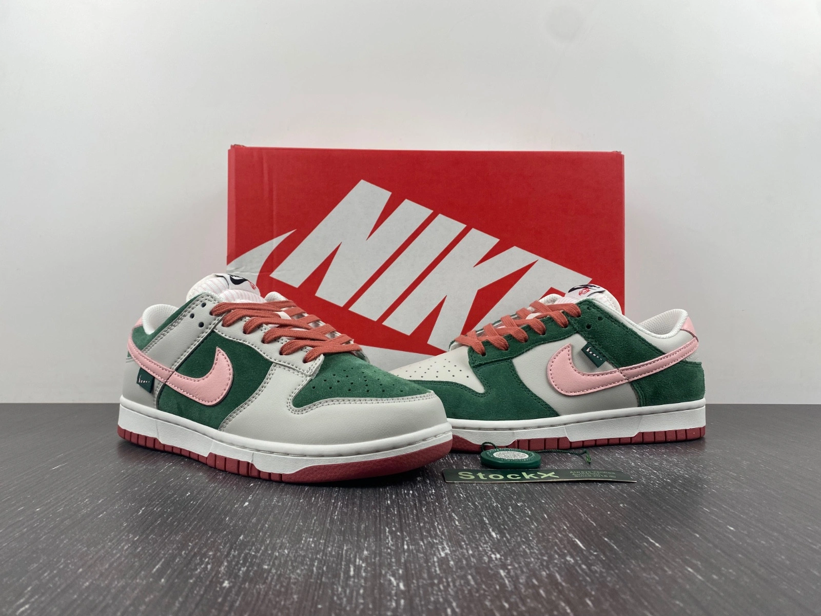 Nike Dunk Low SE All Petals United Fir Green (Women's)  FN8923-061