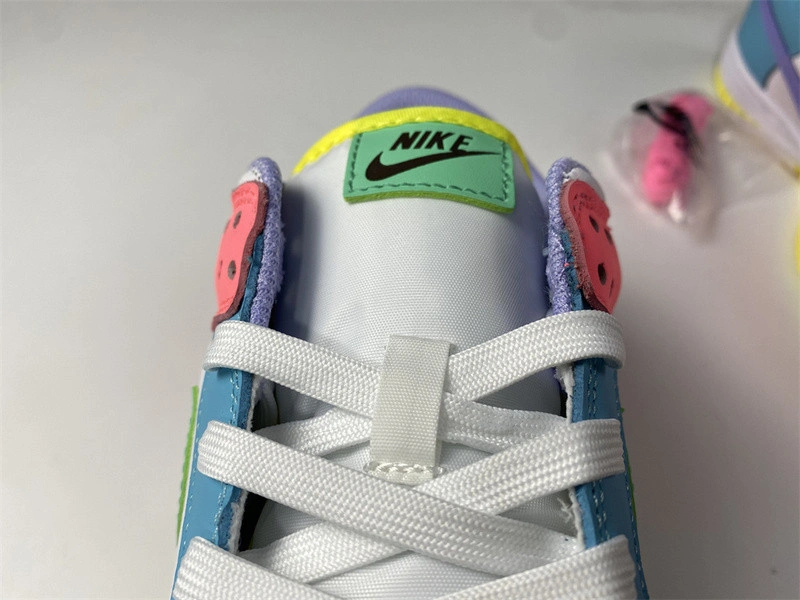Nike Dunk Low SE Easter (W) - DD1872-100