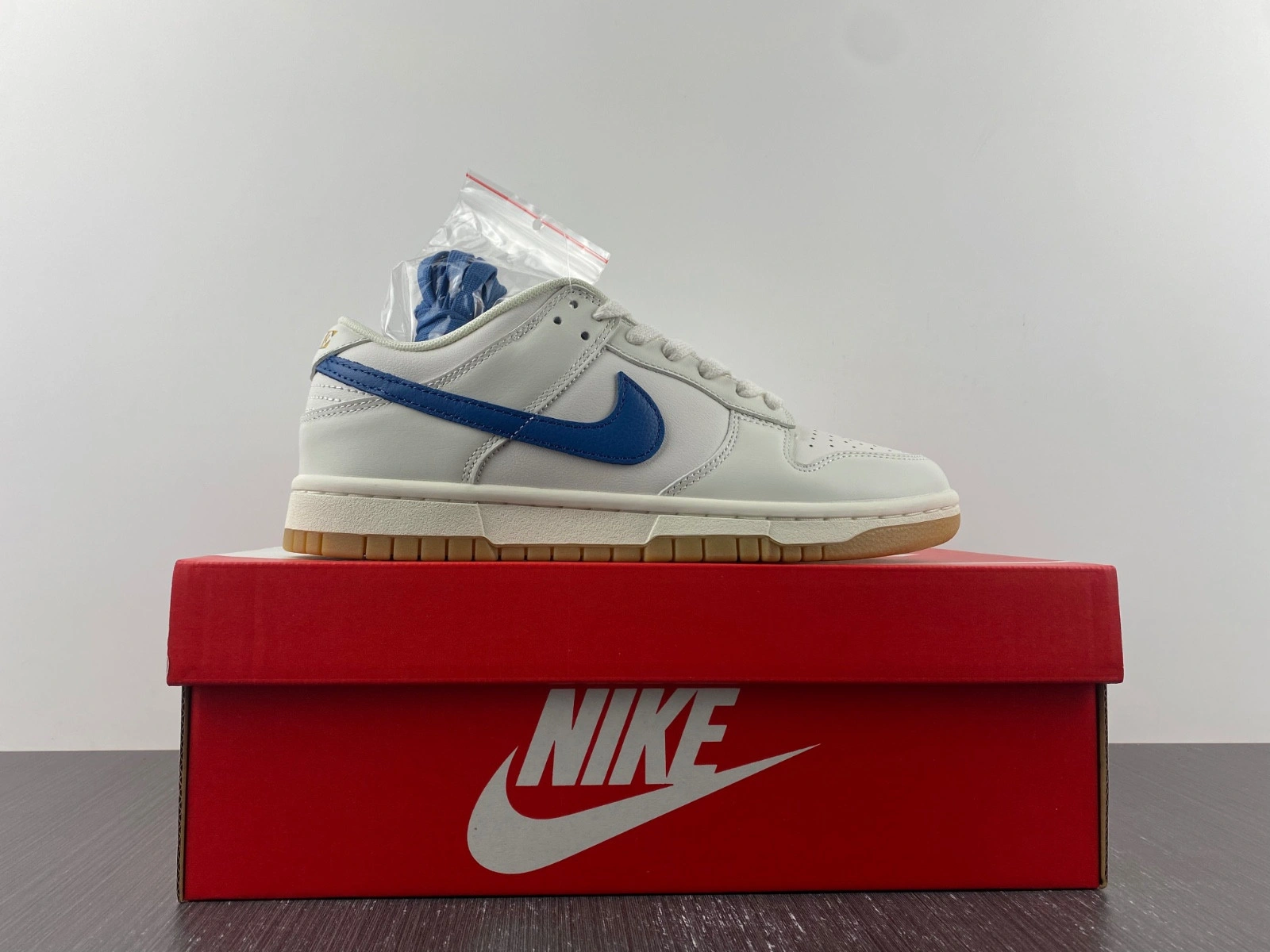Nike Dunk Low SE Sail Dark Marina Blue  DX3198-133