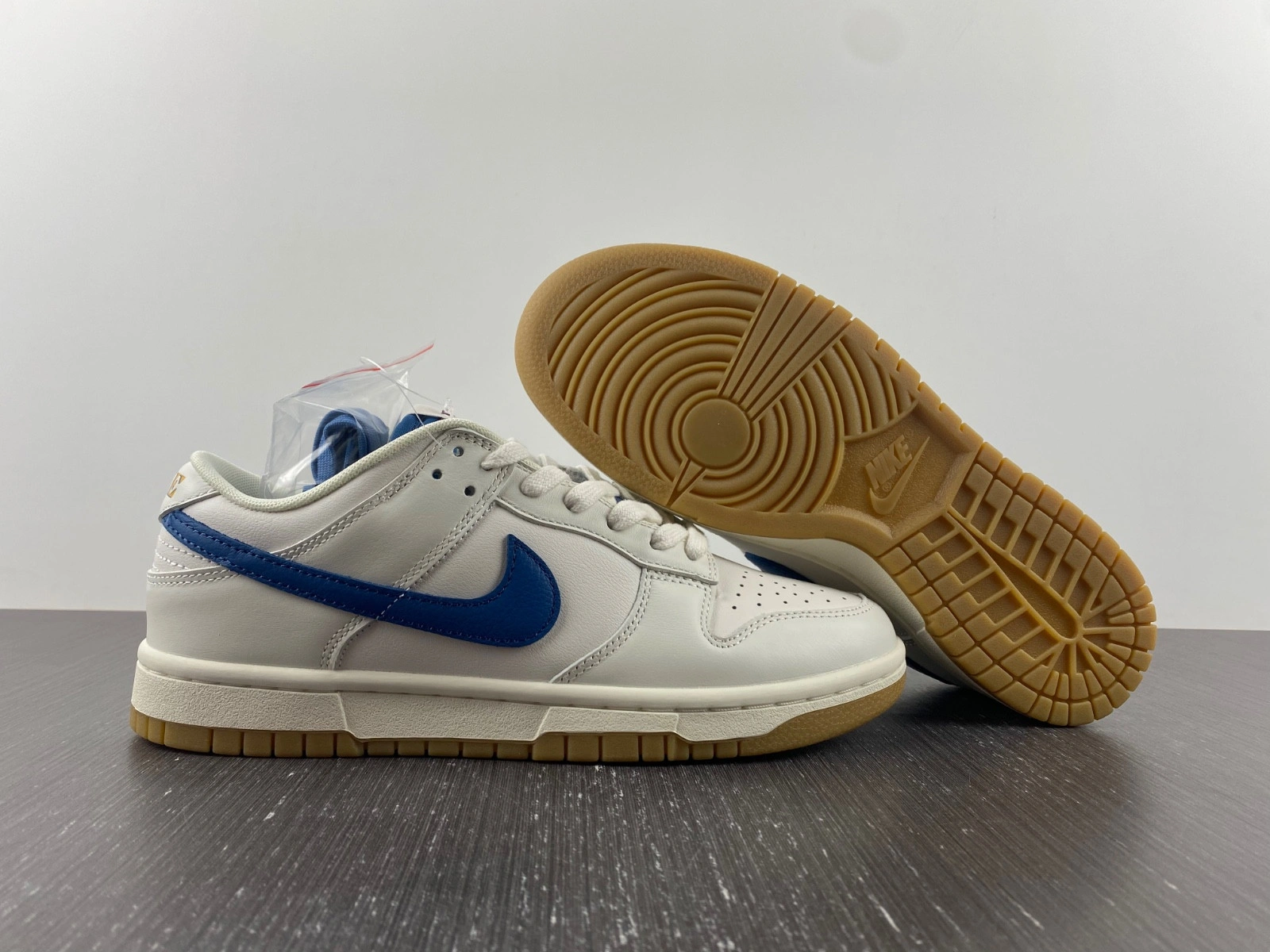Nike Dunk Low SE Sail Dark Marina Blue  DX3198-133