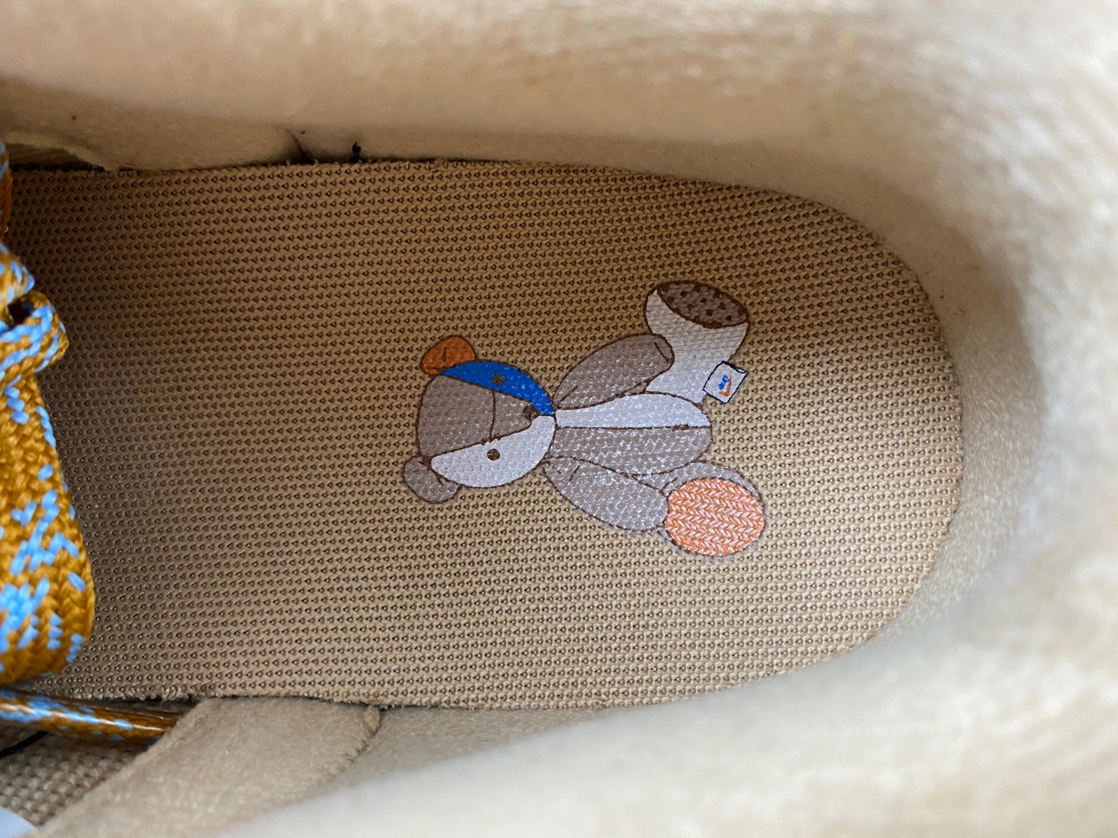 Nike Dunk Low SE Teddy Bear Parline  DZ5350-288