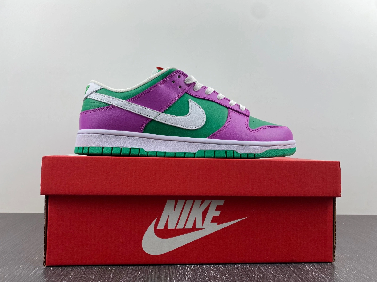 Nike Dunk Low Stadium Green Fuchsia (Women's)  FD9924-311