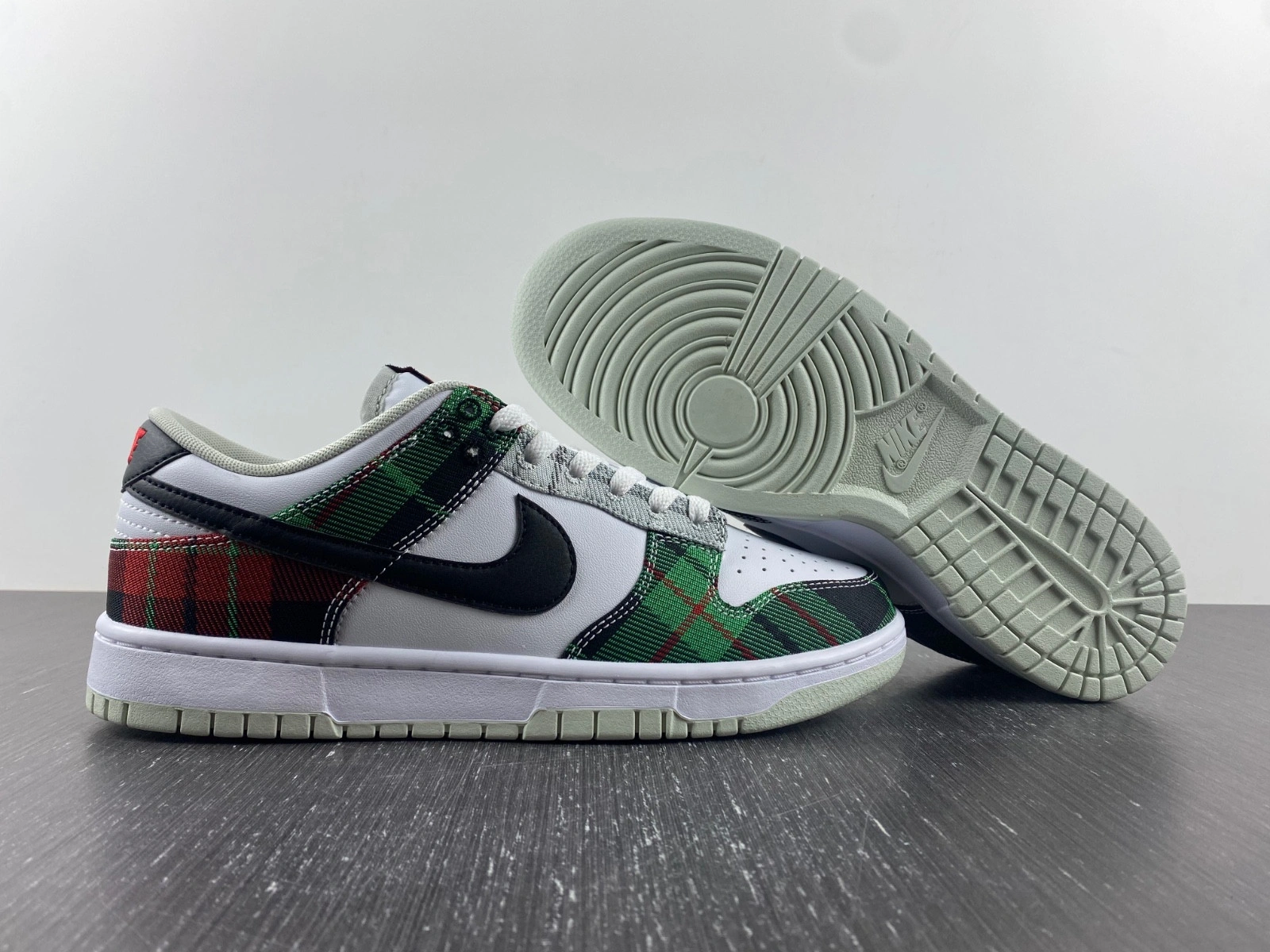 Nike Dunk Low Tartan Plaid - DV0827-100