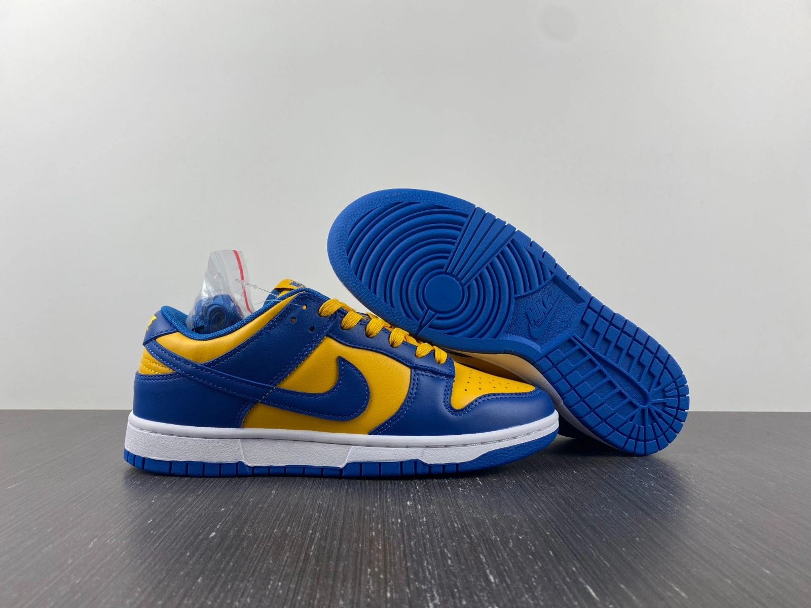 Nike Dunk Low UCLA - DD1391-402