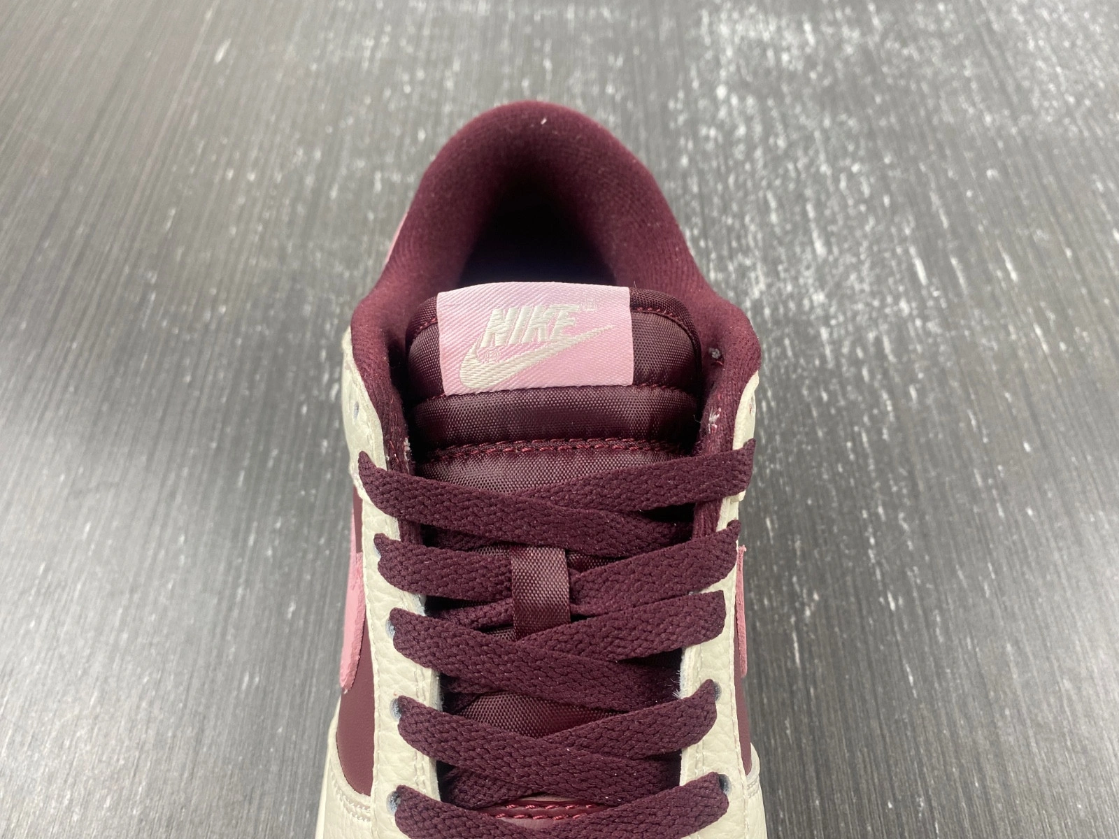 Nike Dunk Low Valentine's Day DR9705-100
