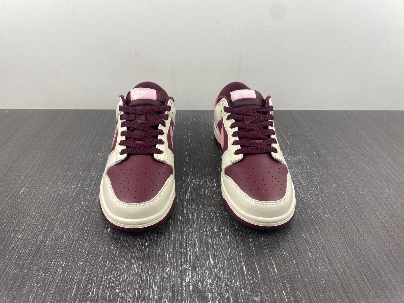 Nike Dunk Low Valentine's Day DR9705-100