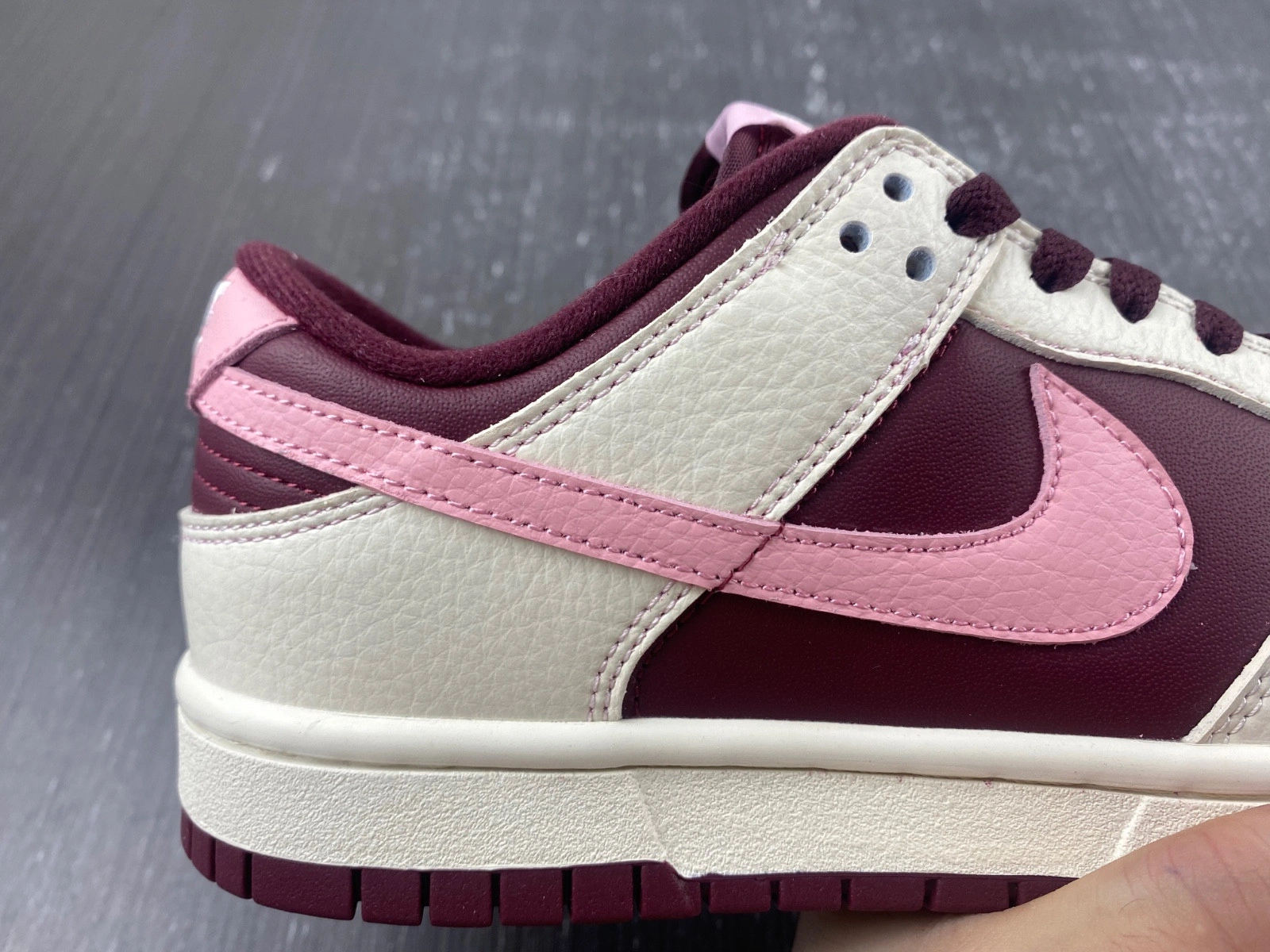 Nike Dunk Low Valentine's Day DR9705-100