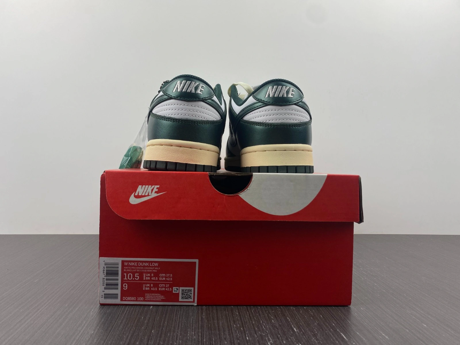 Nike Dunk Low Vintage Green (W) - DQ8580-100