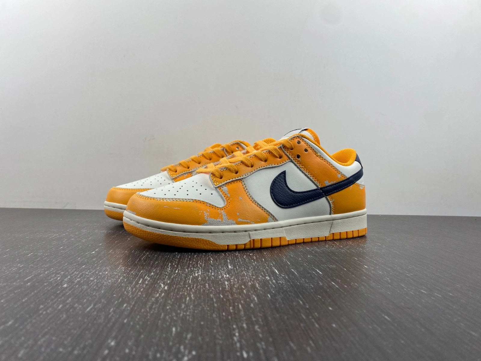 Nike Dunk Low Wear and Tear - FN3418-100