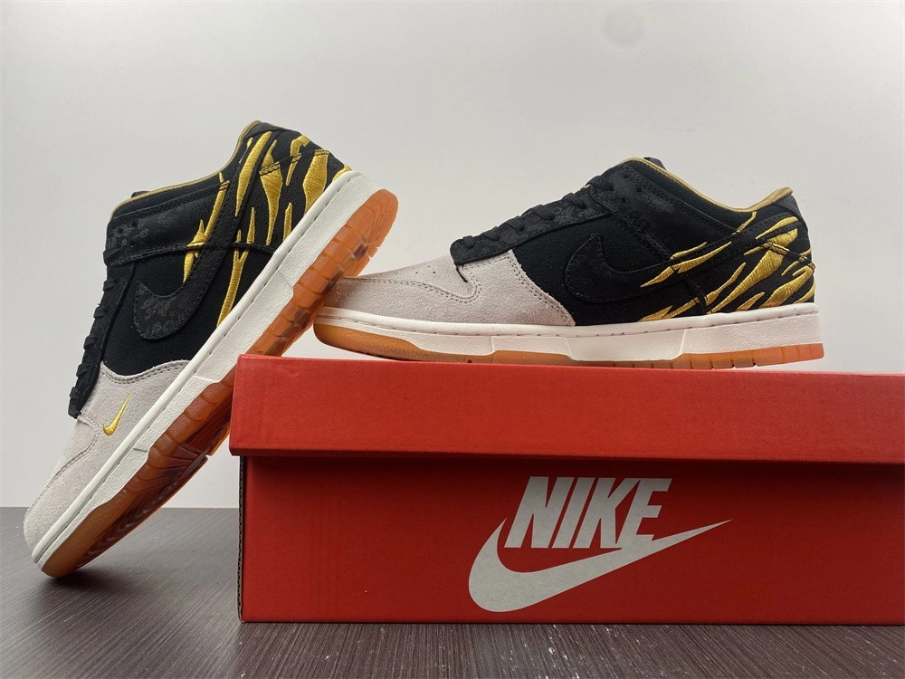 Nike Dunk Low Year of the Tiger (2022) (GS)  DQ5351-001