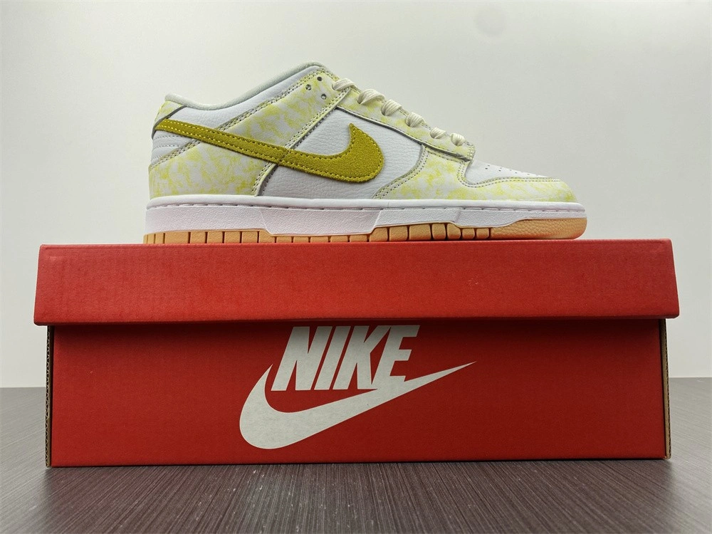 Nike Dunk Low 