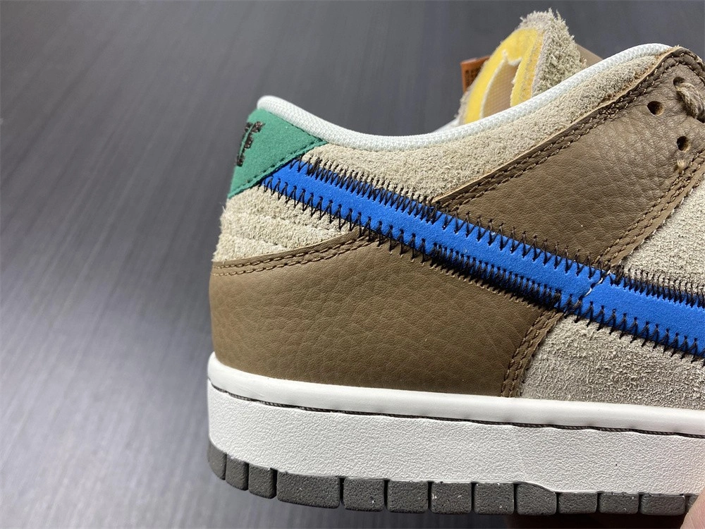 Nike Dunk Low size? Dark Driftwood - DO6712-200